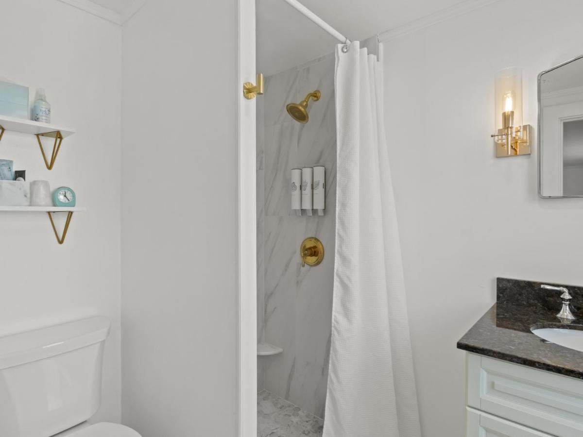 The Seagrove Suites & Guest Rooms Истхам Екстериор снимка